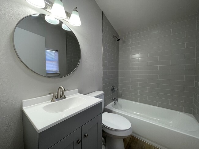 Building Photo - Built-Strong Big?Spring Residence – Durability Meets All-Season Comfort