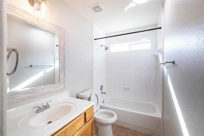 Building Photo - 1039 N Teal Estates Cir