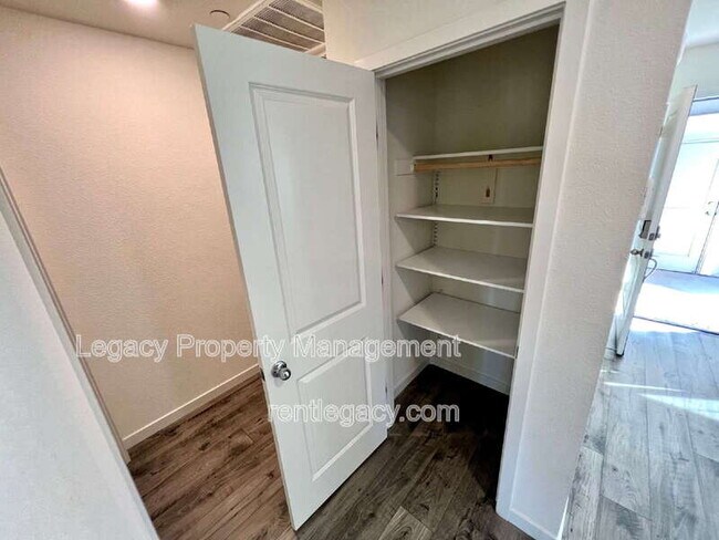 Building Photo - 4360 White Ash Ln