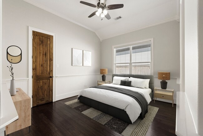 Building Photo - 26214 Kingsgate Ln