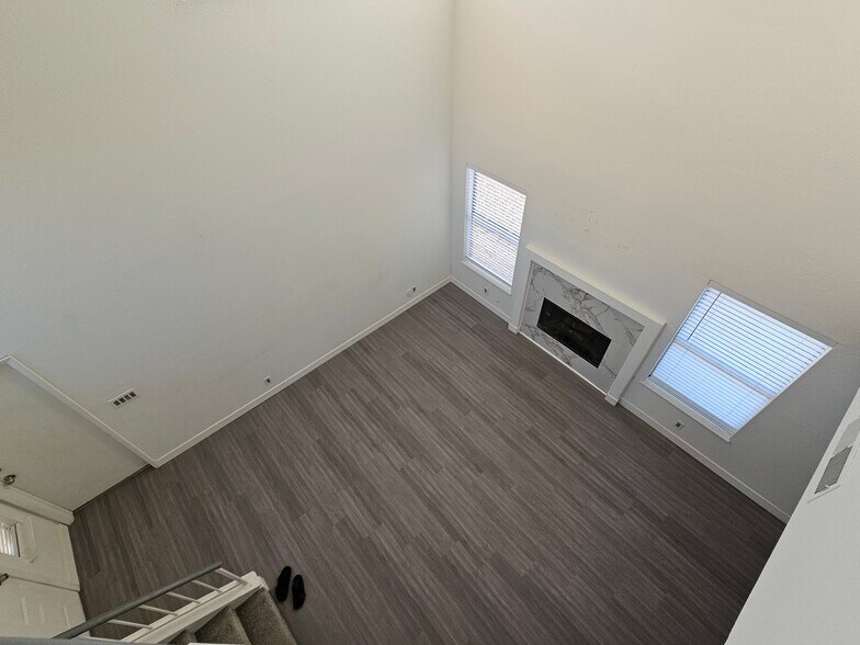 Building Photo - 5814 Goodsprings Ct
