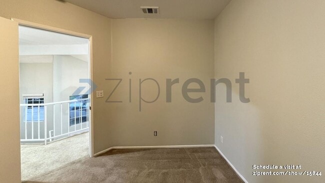 Building Photo - 7855 Green Crest Ct