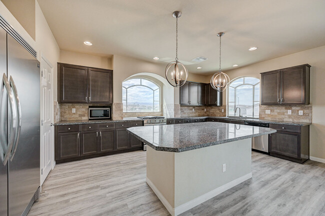 Building Photo - 706 Eros Ct