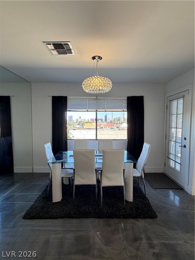 Building Photo - 3988 Delos Dr