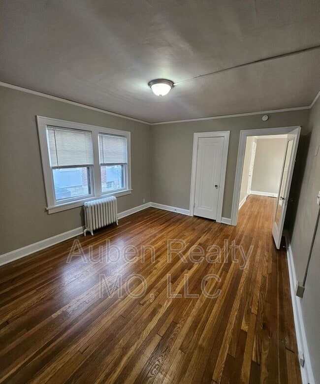 Building Photo - 5436 Harrison St