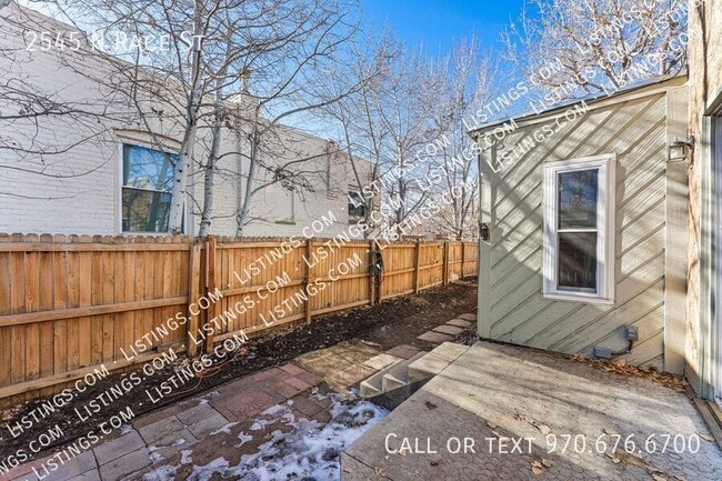 Building Photo - 2545 N Race St