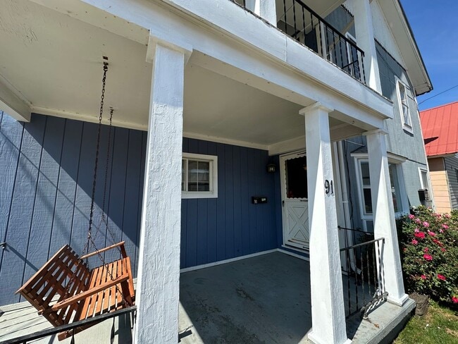 Building Photo - 91 Davis St
