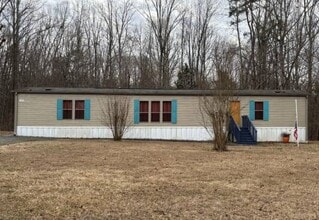 Building Photo - 143 Yarbro Rd