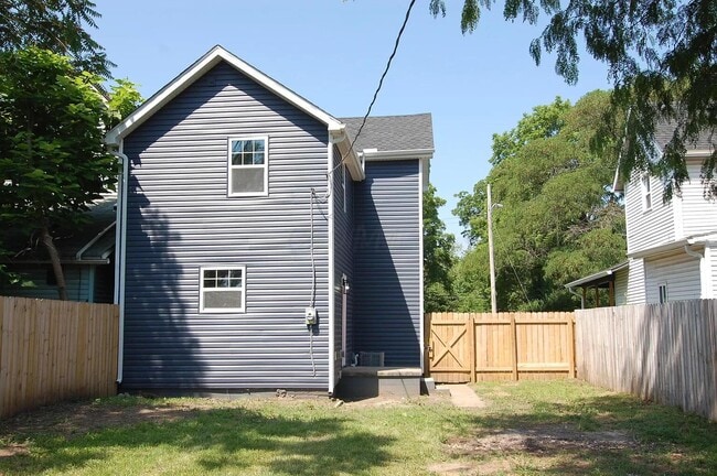 Building Photo - 208 N Guilford Ave