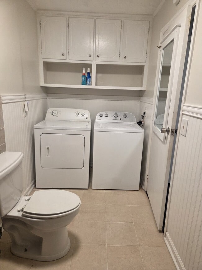 Building Photo - 408 Clifton St