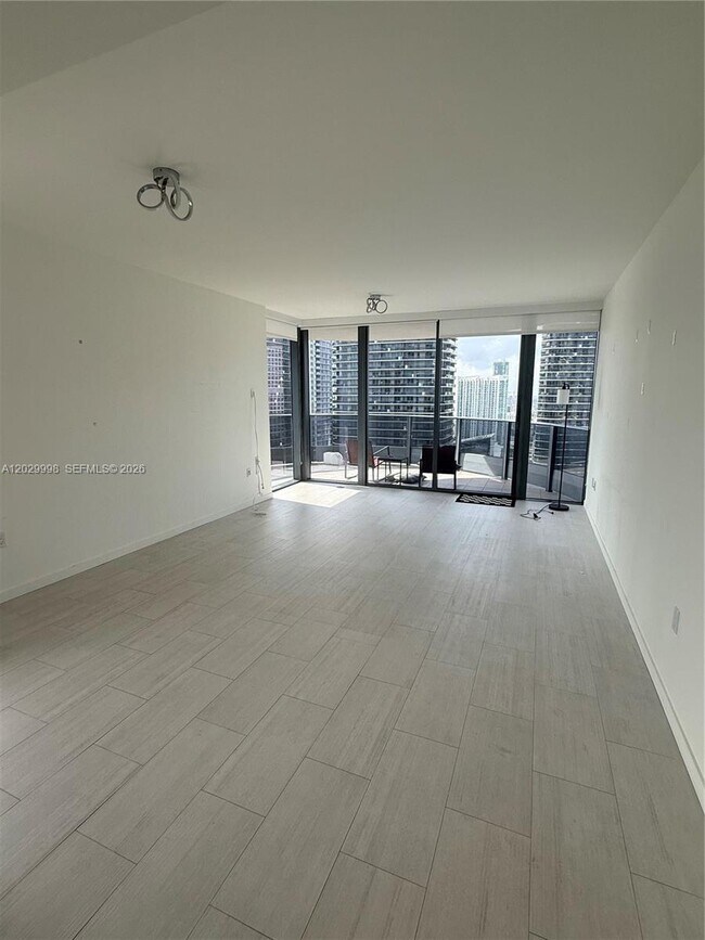Building Photo - 1000 Brickell Plaza
