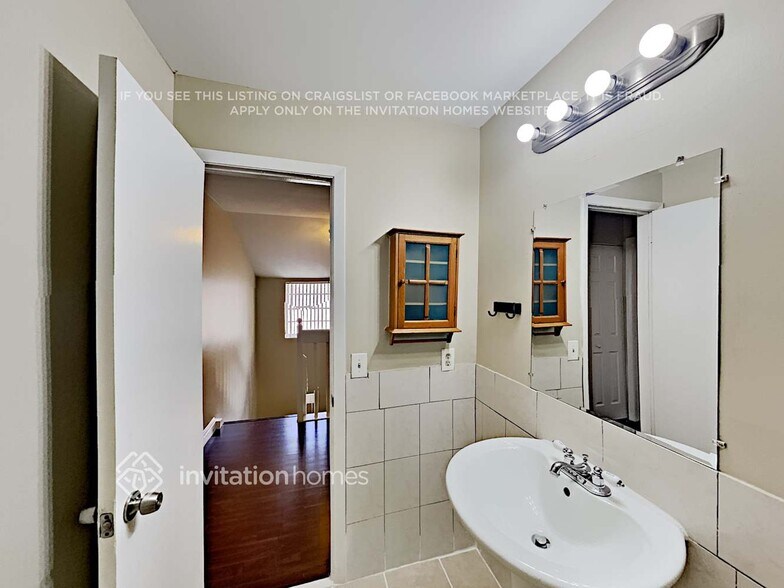 Building Photo - 14543 SW 127th Ct