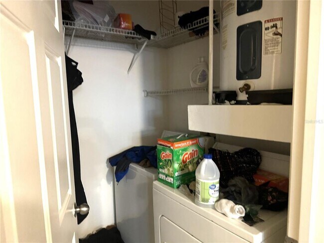 Building Photo - 1101 Vintage Village Ln