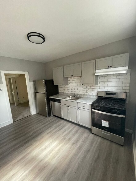 Building Photo - 6205 Mershon St