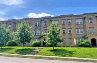 Building Photo - 415 Probasco St