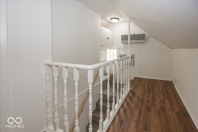 Building Photo - 6144 Winthrop Ave