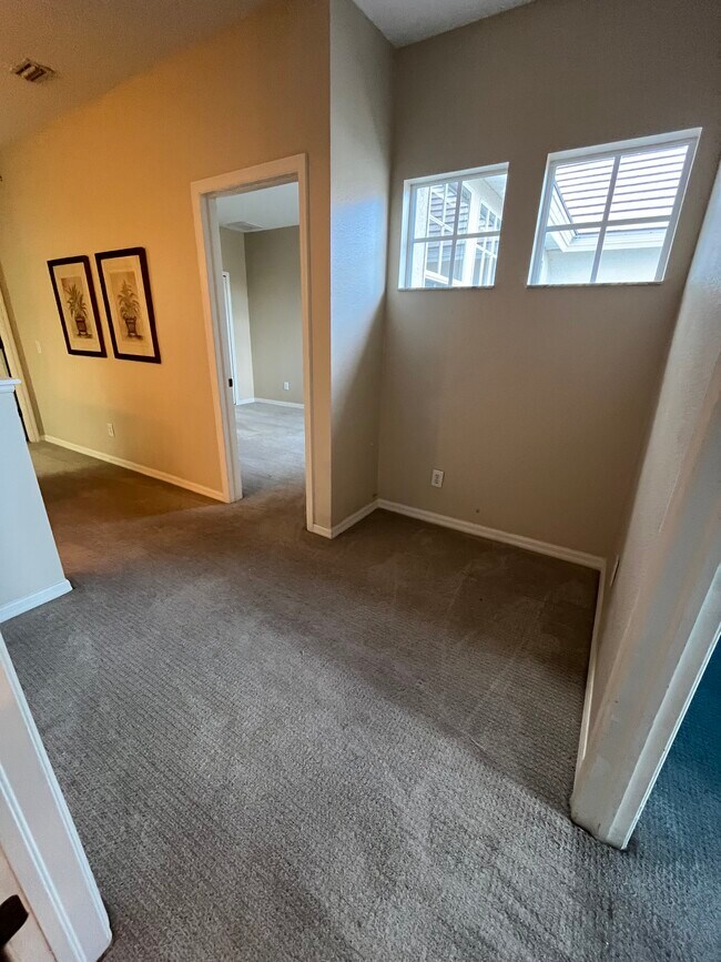 Building Photo - 14467 Mirabelle Vista Cir