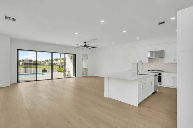 Building Photo - 21049 Violet Flds Wy