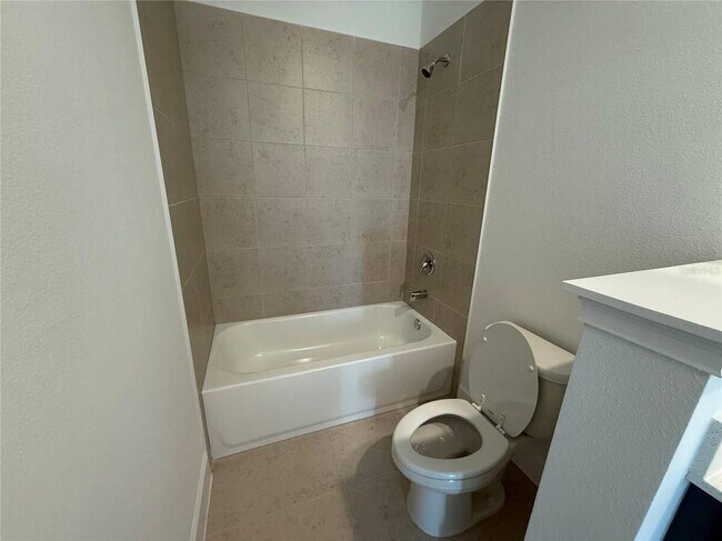 Building Photo - 2949 Sailhouse Dr