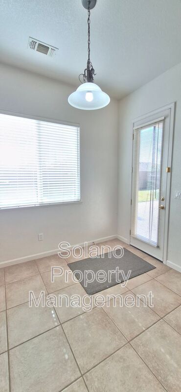 Building Photo - 1085 Crystal Springs Dr