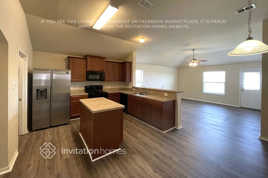 Building Photo - 4904 Galley Cir