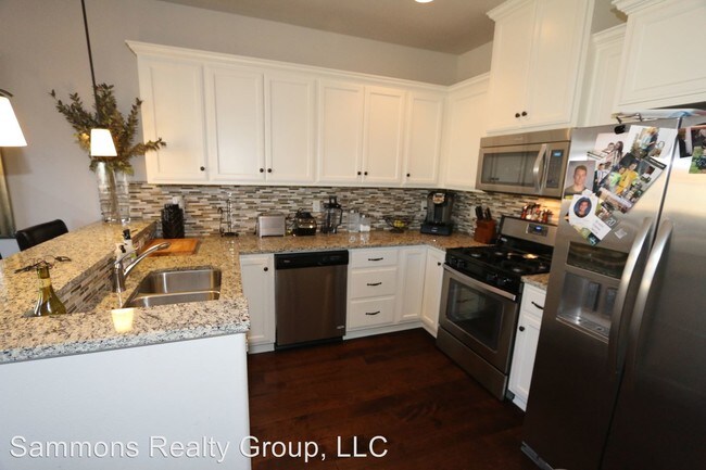 Building Photo - 9953 SE Merlo St