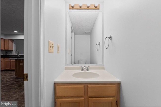 Building Photo - 7916 Evesboro Dr