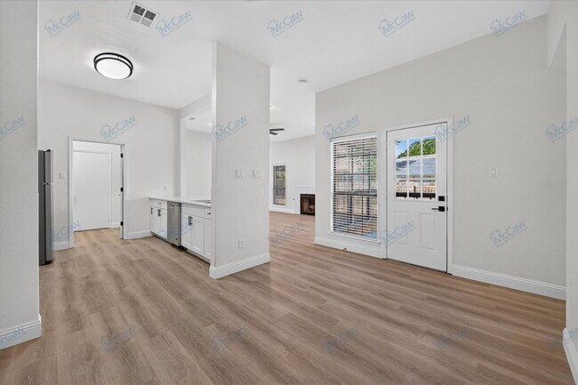 Building Photo - 1248 W Hudgins St
