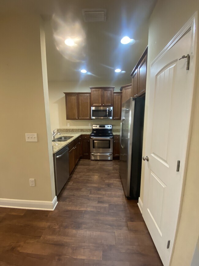 Building Photo - 8733 Brown Pelican Cir