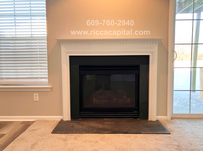 Building Photo - 35 Highgrove Ct