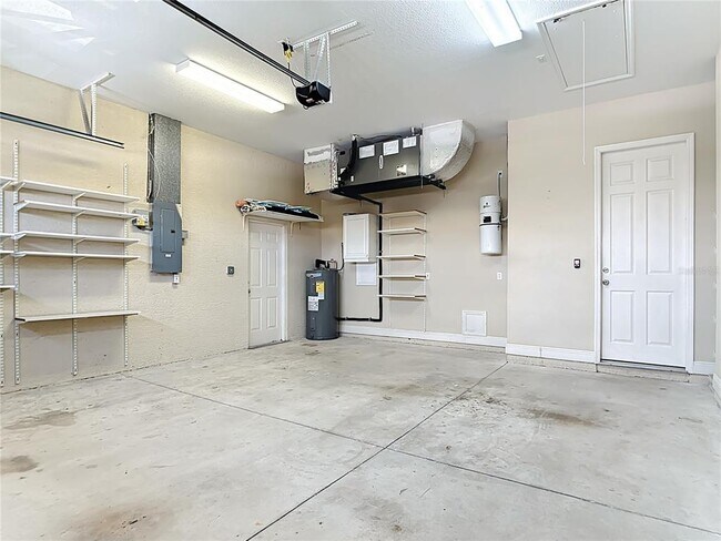 Building Photo - 168 Fairway Rd