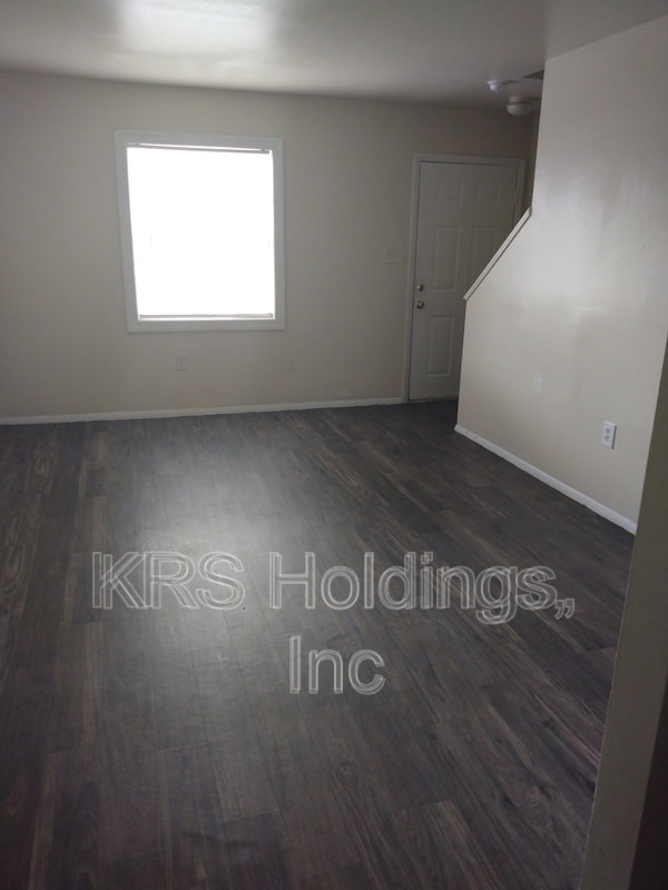 Building Photo - 1823 Chicago Ave