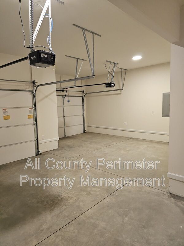 Building Photo - 137 Birch Tree Wy