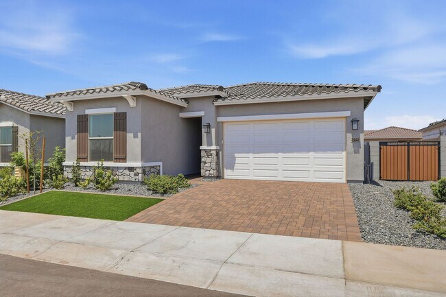 Building Photo - 2942 Manzanilla Ave