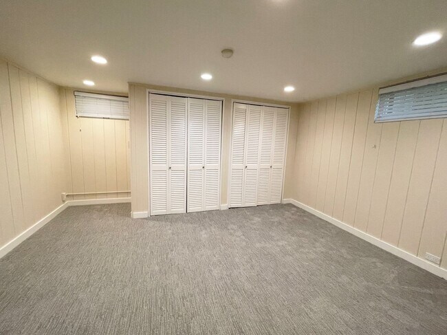 Building Photo - 4bd/2ba Seattle Home