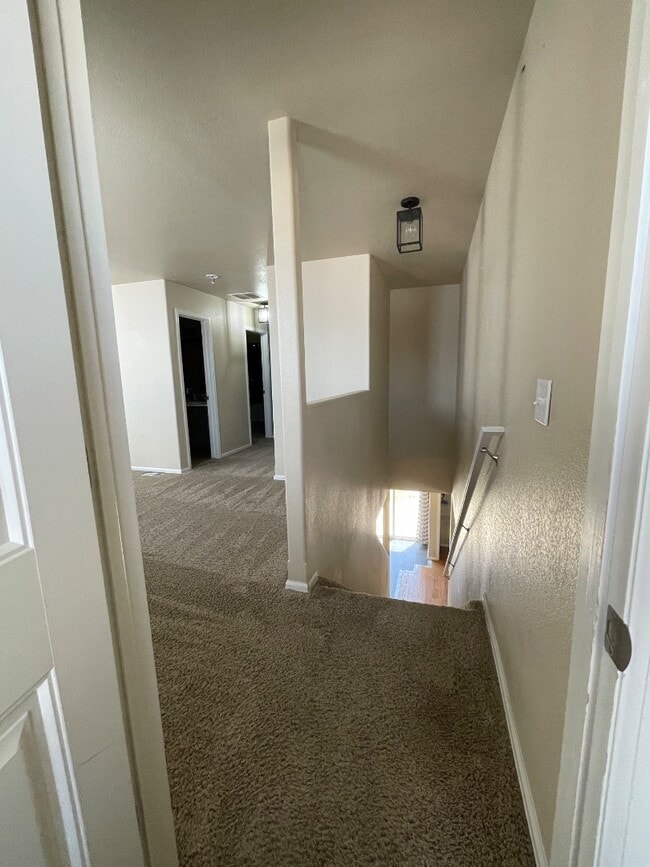 Building Photo - 5136 Killdeer Dr