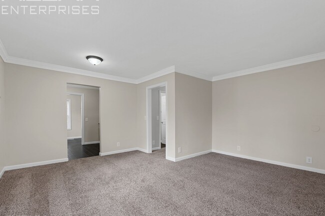 Building Photo - Charming 2-Bedroom Home on Quiet Valley View Circle