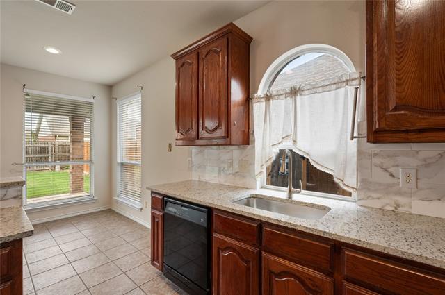 Building Photo - 2625 Alpena Dr