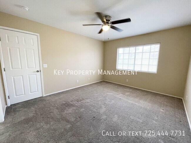 Building Photo - 3 BEDROOM 3 BATH TOWNHOME IN HENDERSON NEA...