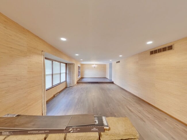 Building Photo - 7761 Killarney Ct