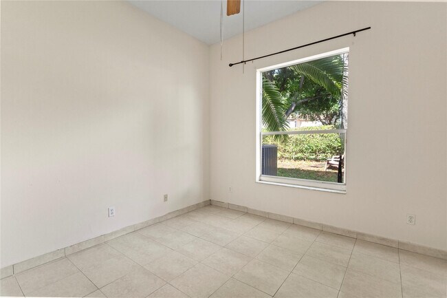 Building Photo - 2215 NW 76th Terrace