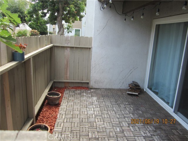 Building Photo - 2521 W Sunflower Ave