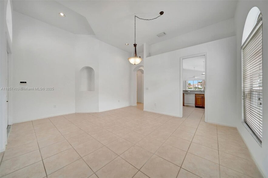 Building Photo - 7314 NW 19th Ct