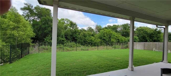 Building Photo - 2268 Hat Bender Lp