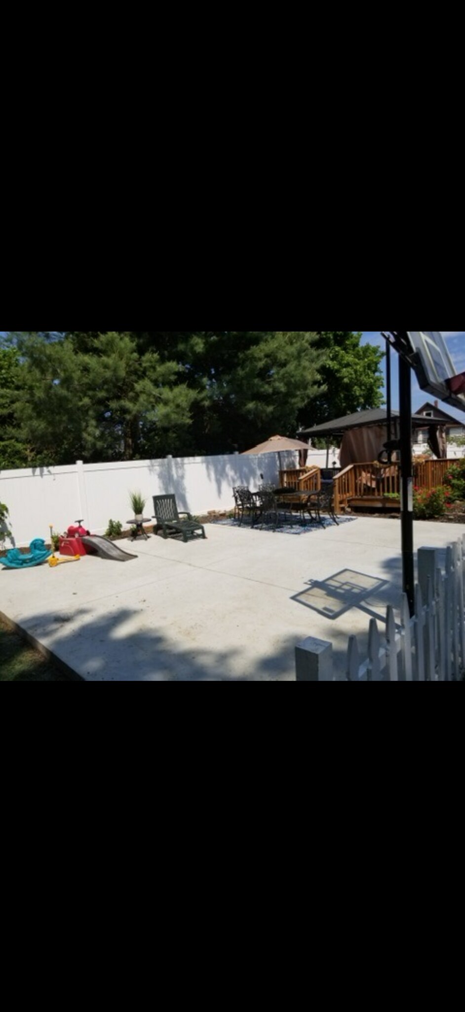 Building Photo - 544 Power Rd