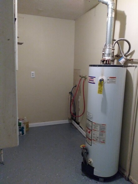 Building Photo - 7107 Ethan Allen Way