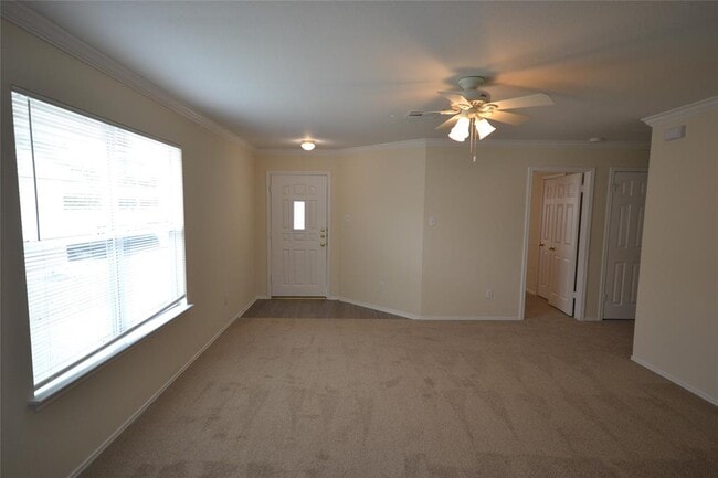 Building Photo - 411 Golden Gate Dr