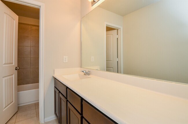 Building Photo - 24902 Alberti Sonata Dr