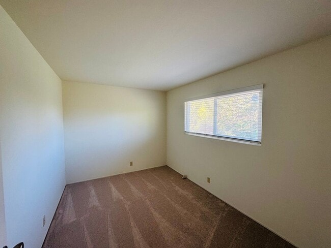 Building Photo - Nice Two-Story in Desired Northgate Neighborhood Available Now!