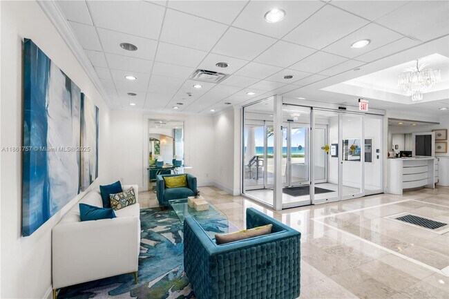 Building Photo - 209 N Fort Lauderdale Beach Blvd